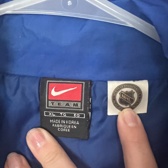 Nike Toronto Maple Leafs Windbreaker Jacket - Men’s Size XL - Picture 3 of 9